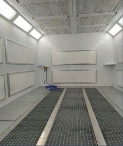 Cabina de pintura con paneles endotérmicos - Interior